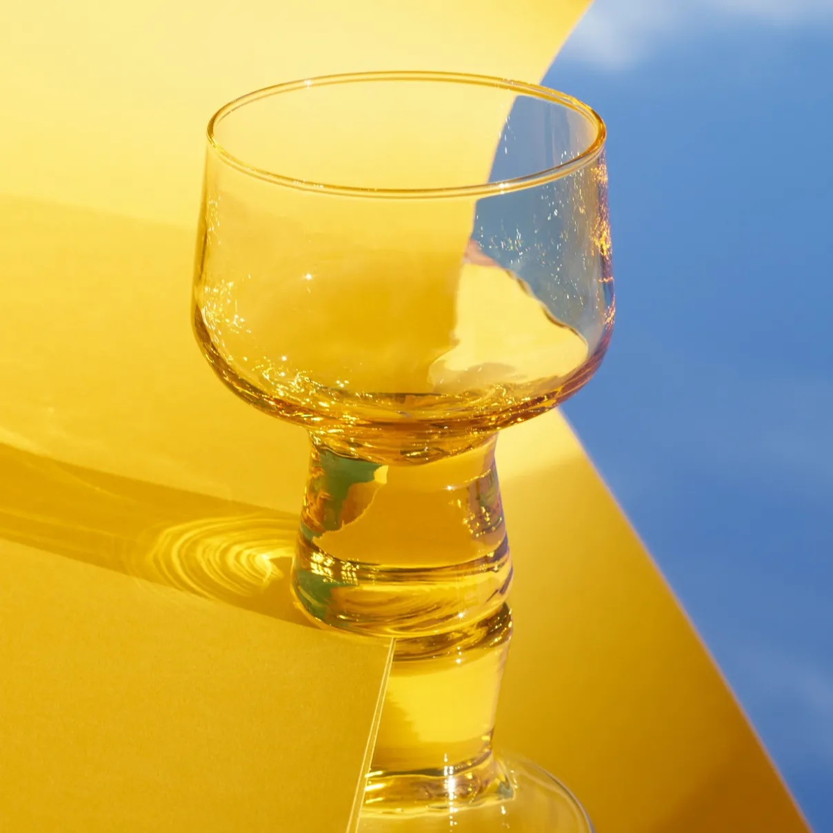 IITTALA Aktiivinen Juomalasit-Jalkalasi 29cl auringon 2 kpl Keltainen