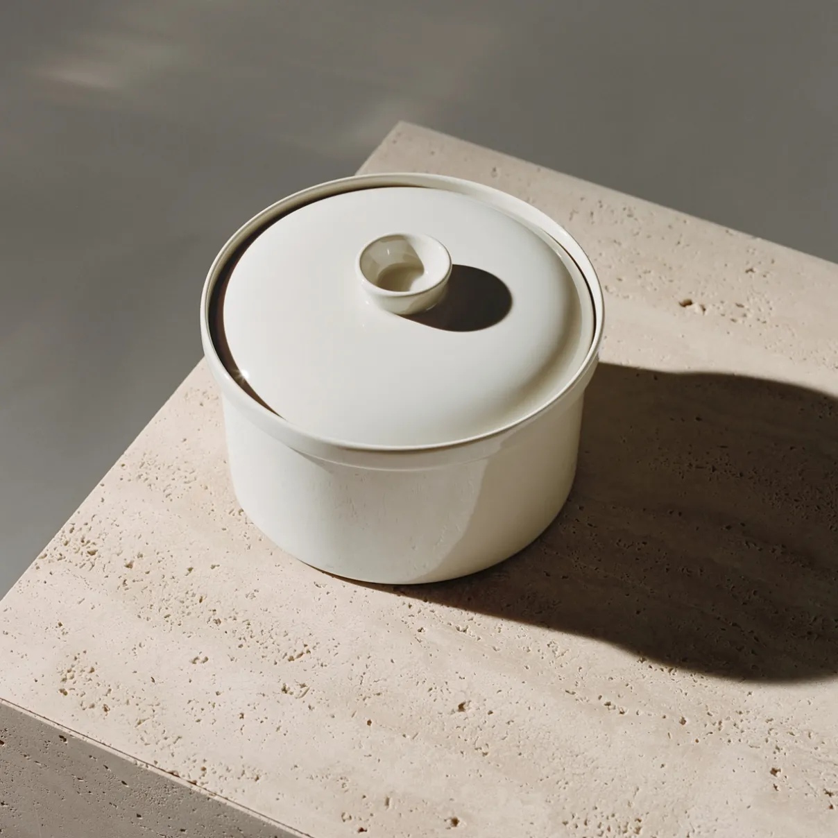 IITTALA Uunivuoat Ja Padat|Kattilat Ja Kasarit-Kannellinen pata 2,3L Valkoinen