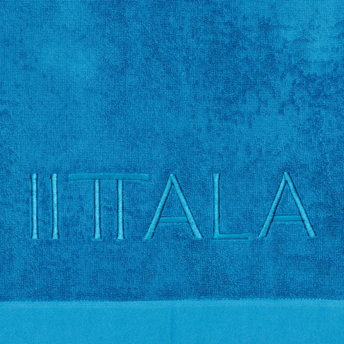 IITTALA Kylpyhuonetekstiilit-Kylpypyyhe iso 100x150cm sähkön Sininen