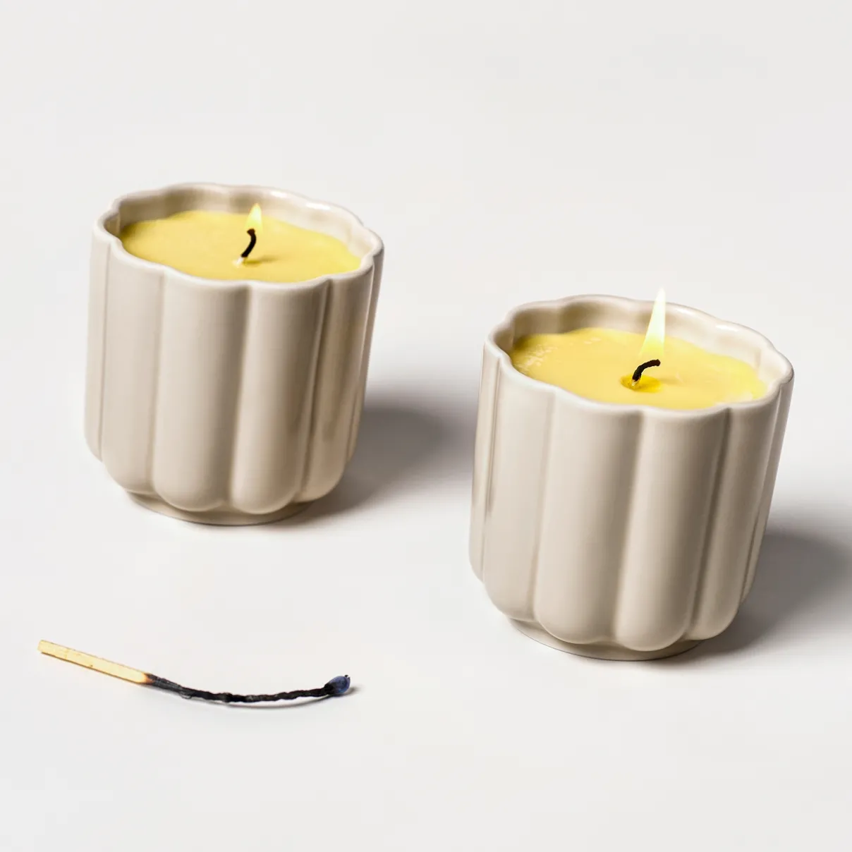IITTALA Kynttilälyhdyt-Kynttilä+kuppi pyöreä beige-keltainen