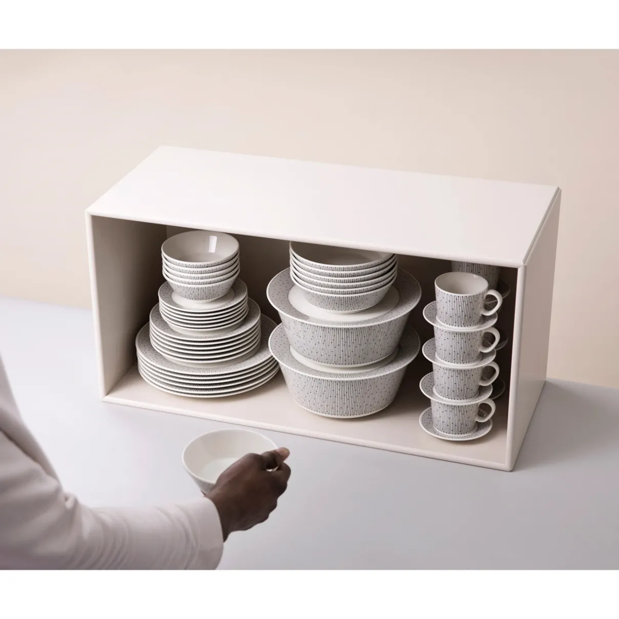 IITTALA Lautaset-Lautanen 19cm Musta