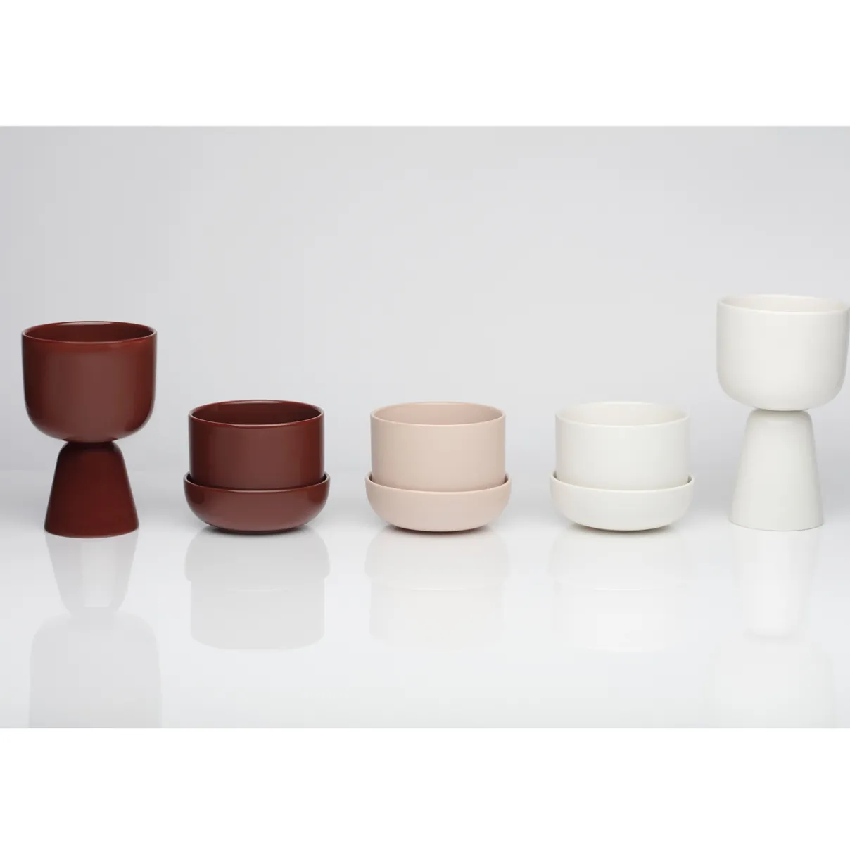 IITTALA Kukkaruukut-Ruukku valkoinen jalallinen M