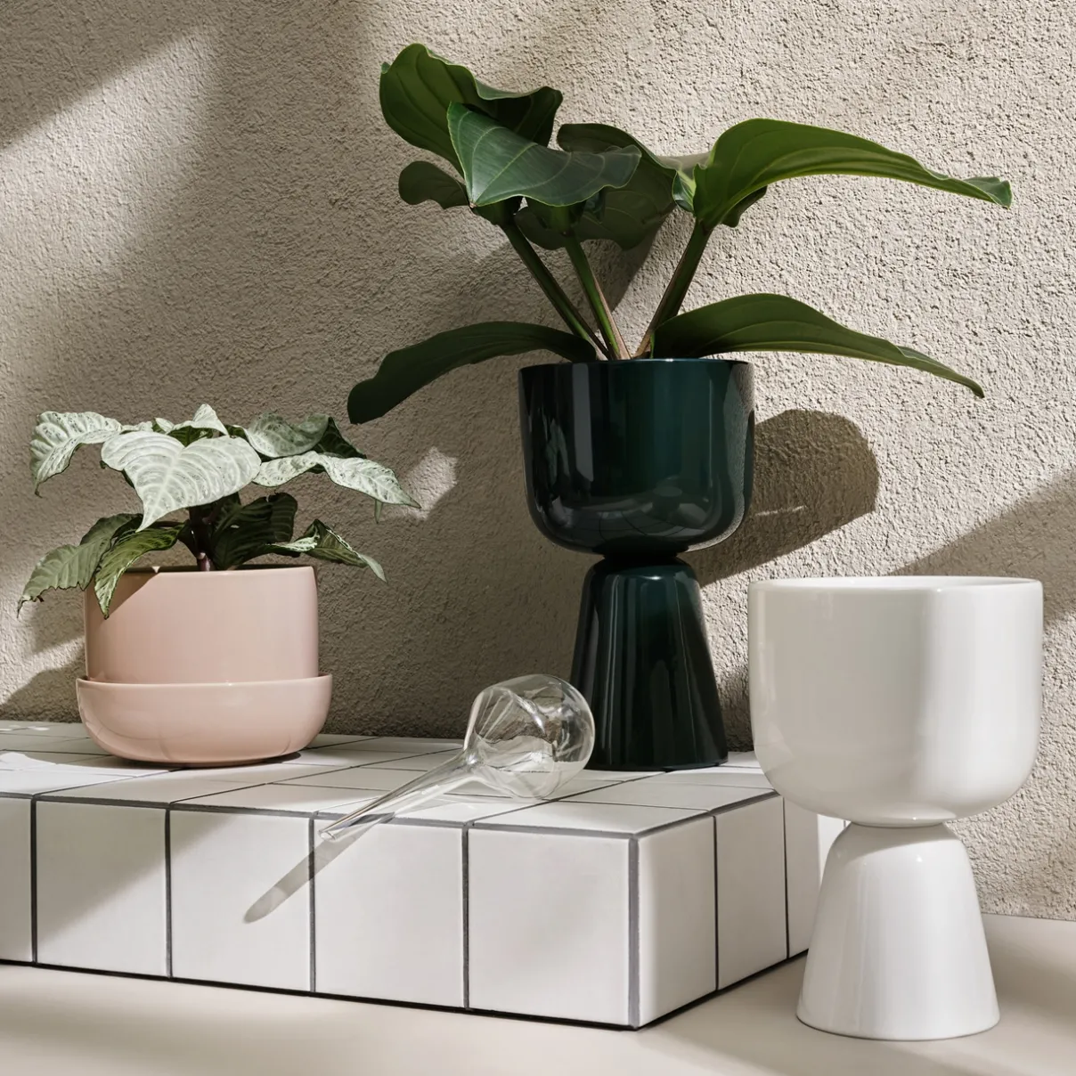 IITTALA Kukkaruukut-Ruukku jalallinen S Valkoinen