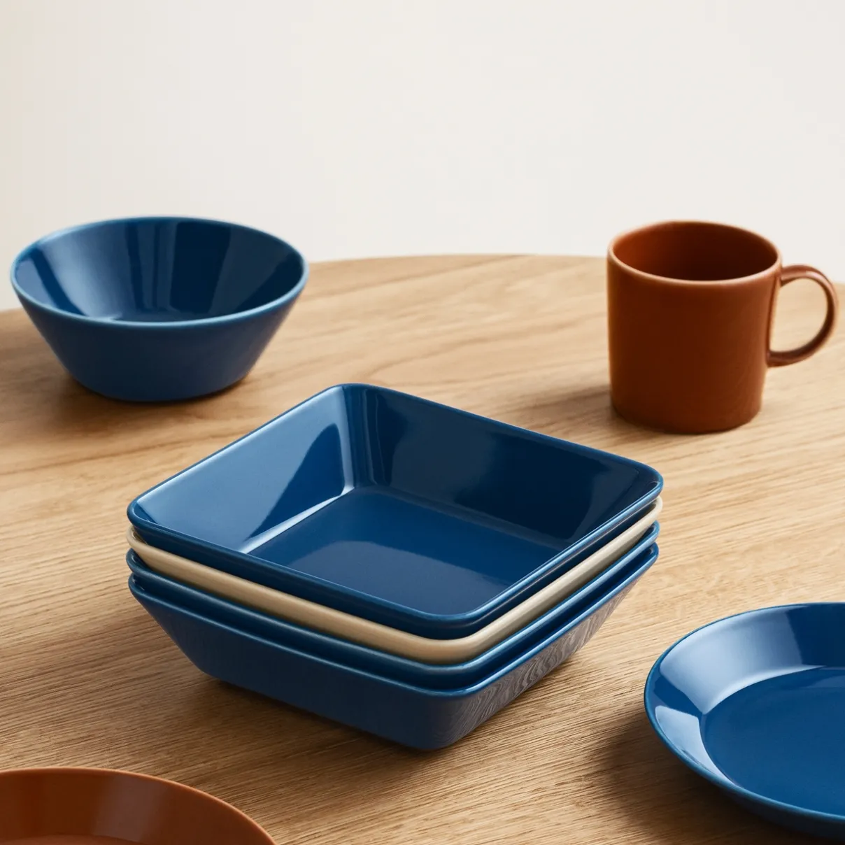 IITTALA Lautaset|Tarjoiluastiat-Tarjoiluvati 16x16cm Vintage sininen