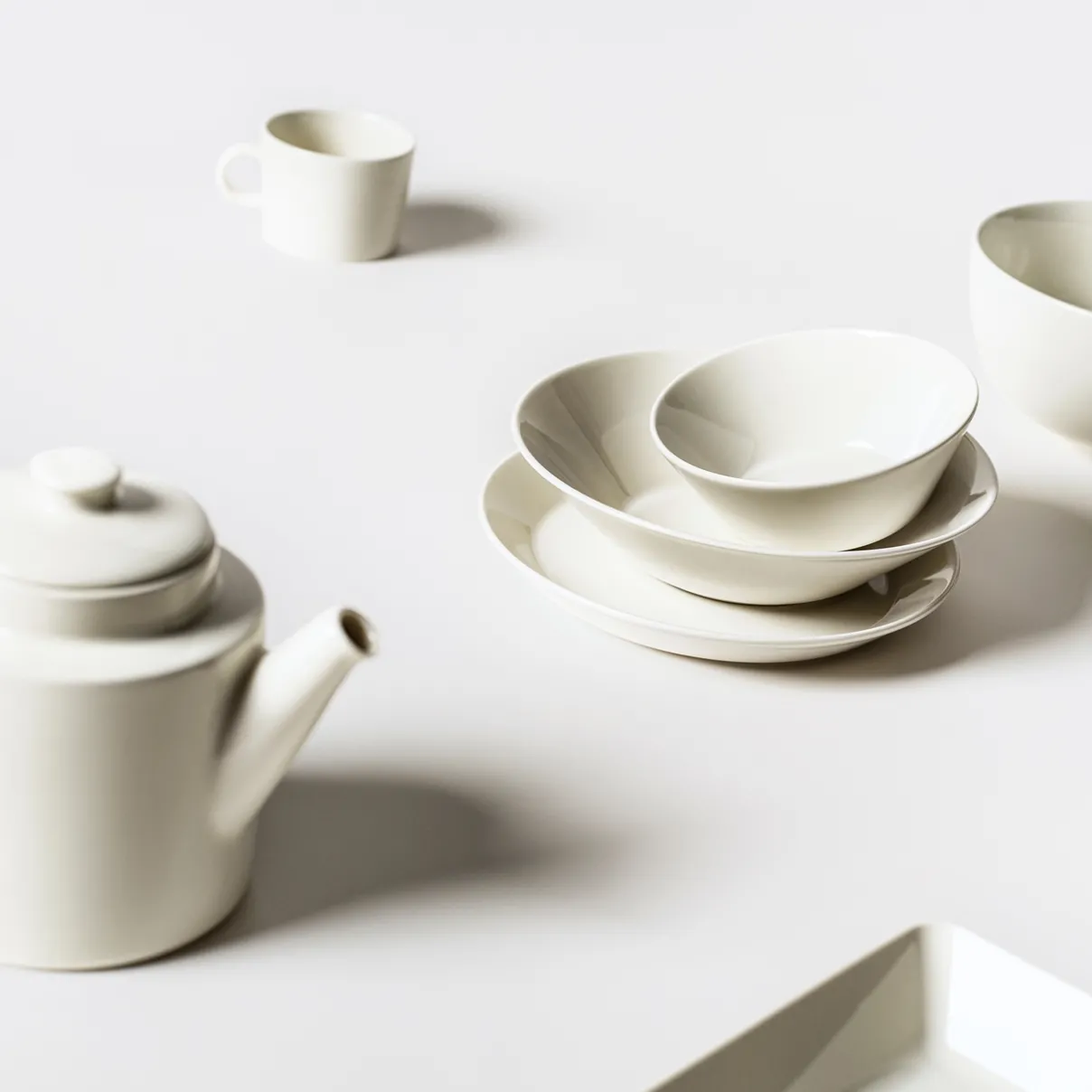 IITTALA Tarjoiluastiat|Teekannut-Teekannu 1l valkoinen